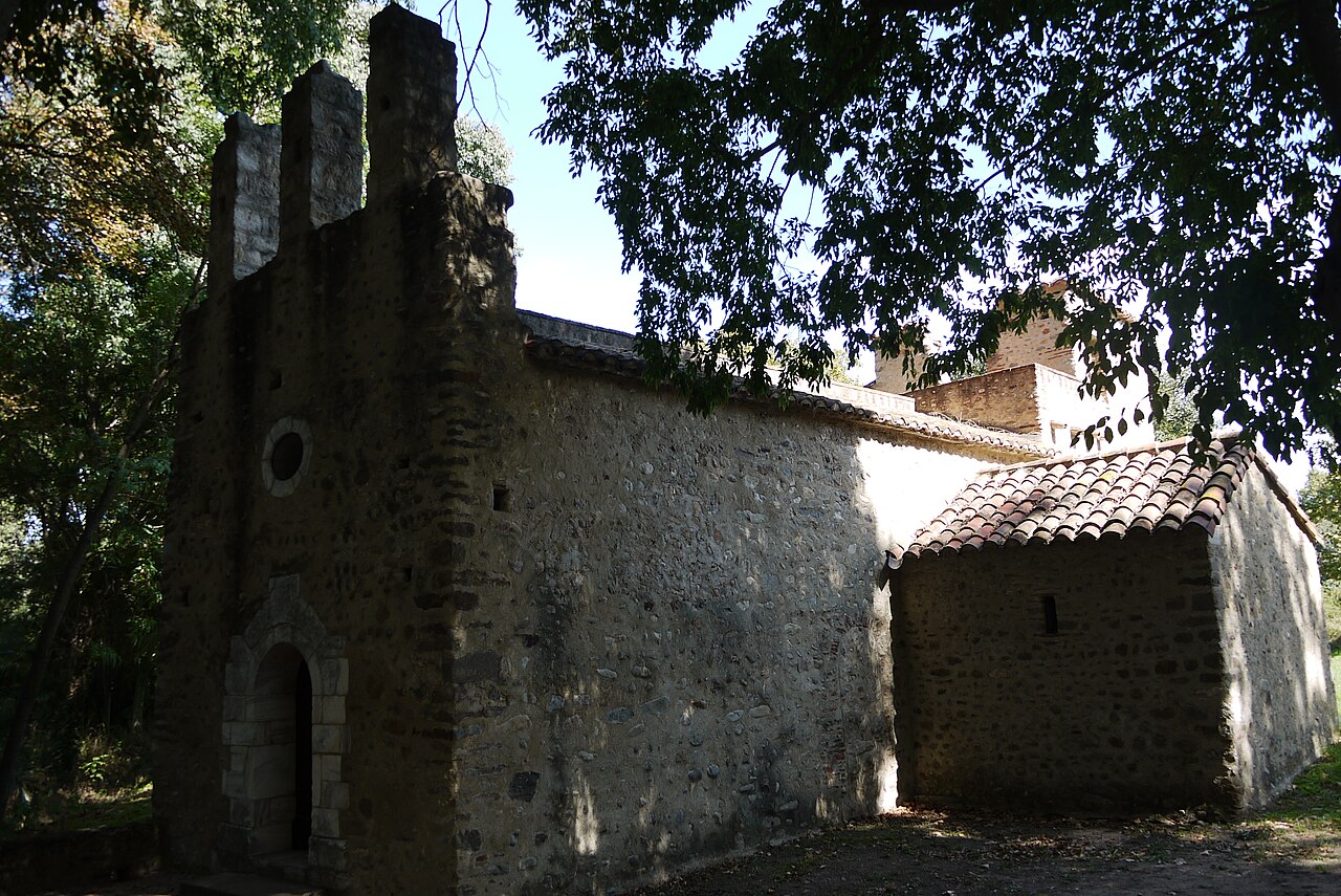 La chapelle Sainte-Colombe de Cabanes, ancienne implantation monastique dans les Albères