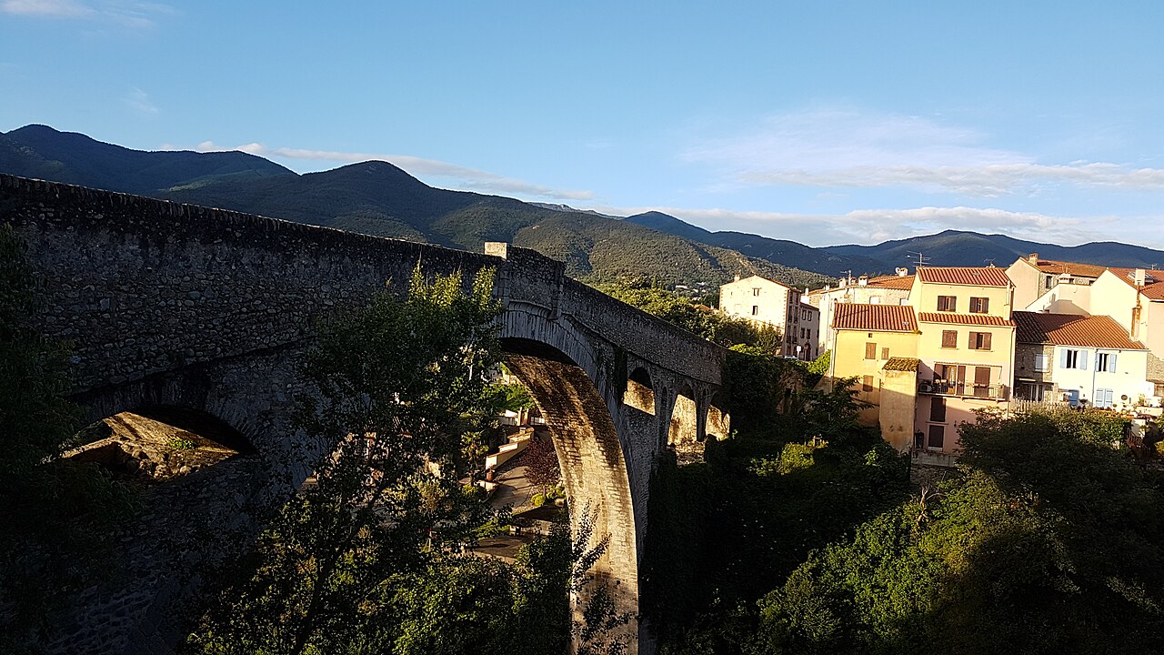 Le Tech à Céret, photographie de contexte hors cascade