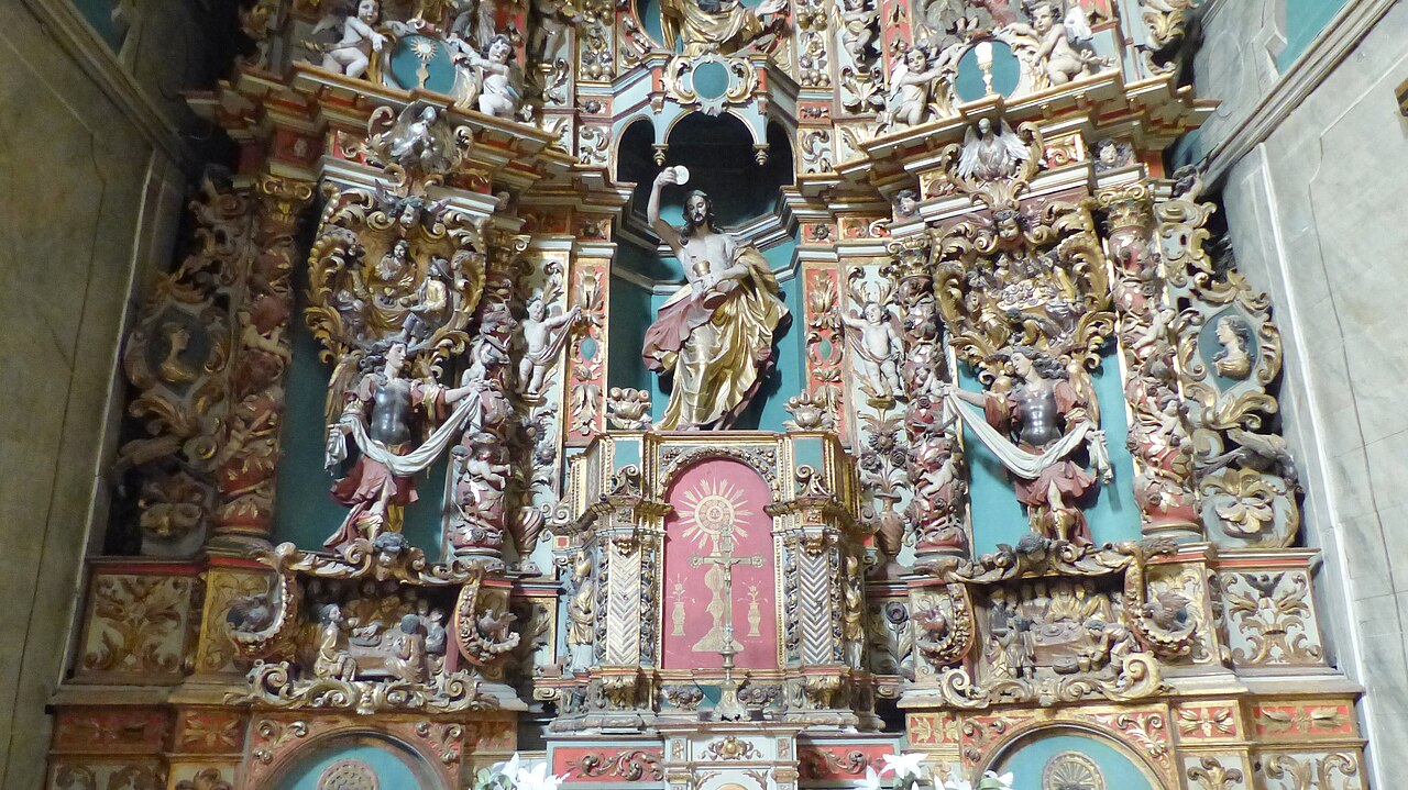 Décor de la chapelle du Saint-Sacrement dans Notre-Dame-des-Anges