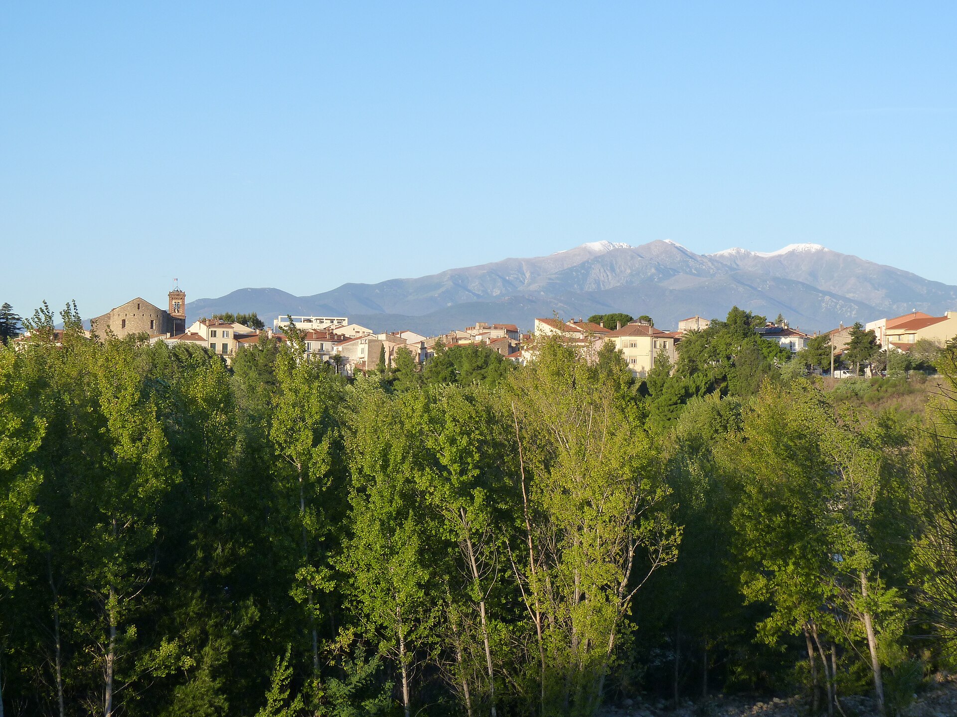 Vue de la ville du Boulou, où se trouve la Maison de l'Eau et de la Méditerranée