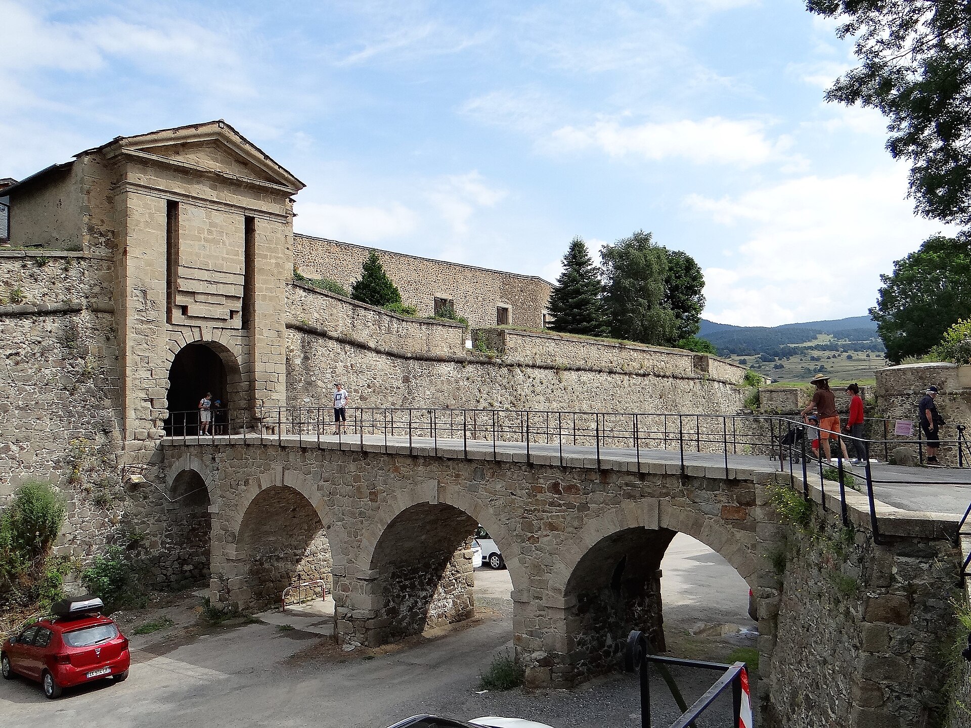 La Porte de France et les remparts de Mont-Louis en Cerdagne