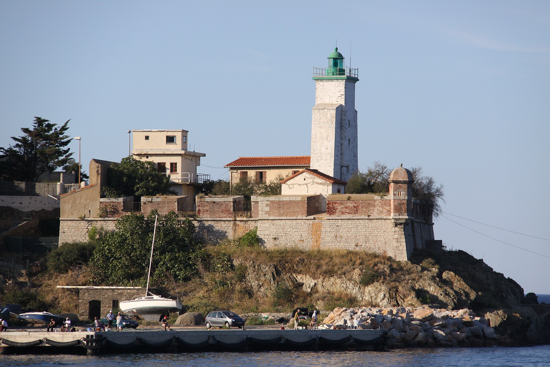 Redoute du Fanal, fortification de pierre du XVIIe siècle à Port-Vendres