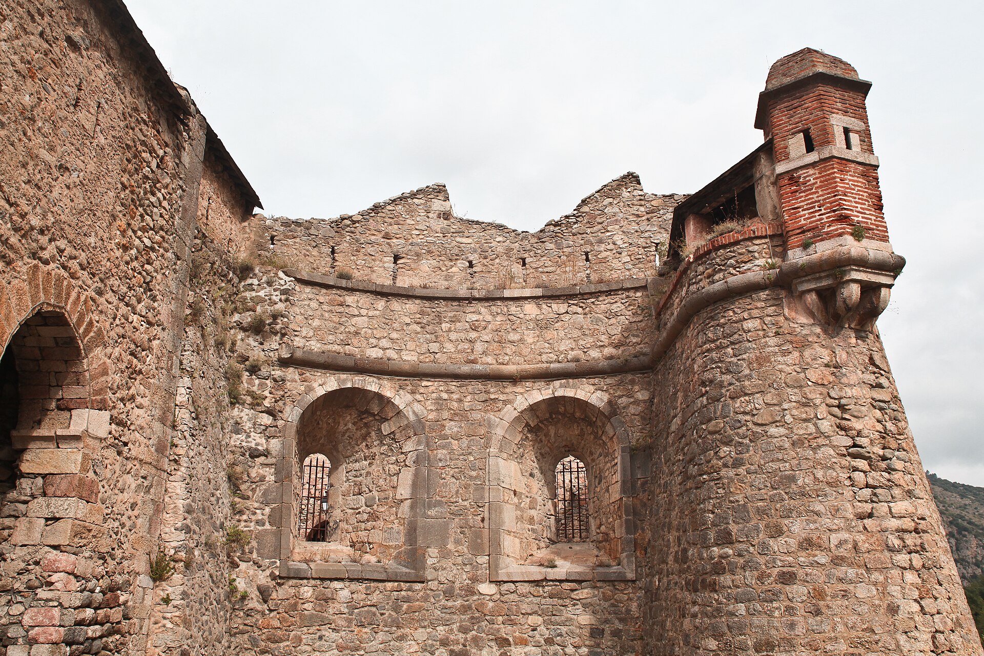 Bastion du Dauphin et maçonneries de l'enceinte fortifiée de Villefranche-de-Conflent