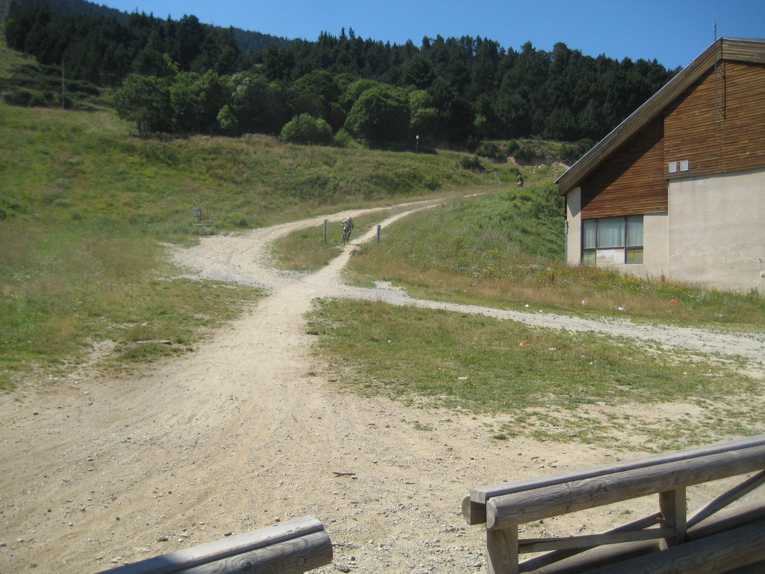 Les pistes de ski alpin des Angles · Wikimedia Commons.