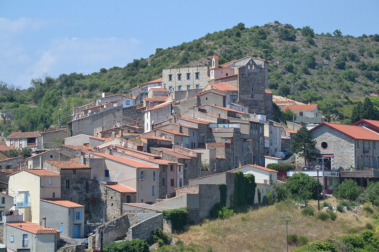 Le village de Bélesta et ses maisons en pierre