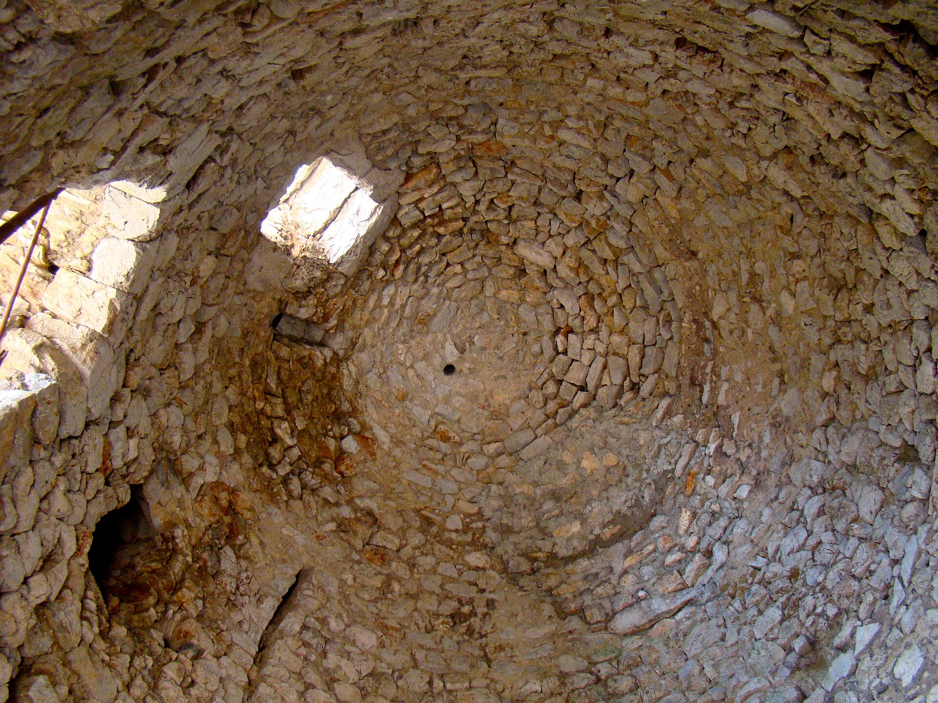 Voûte intérieure de la tour del Far