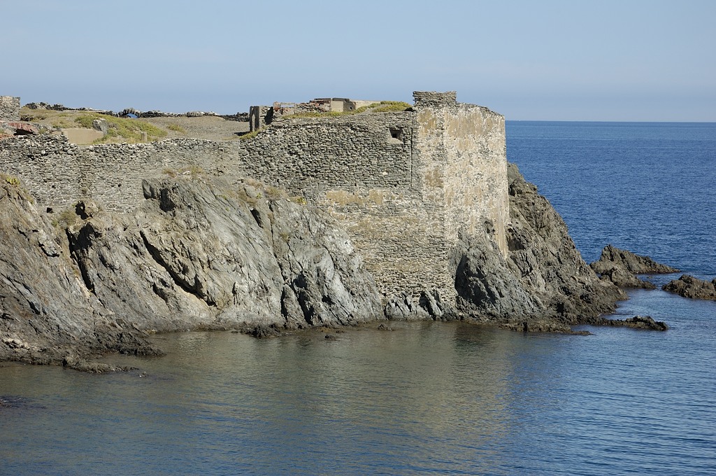 Les vestiges de la batterie de la Mauresque