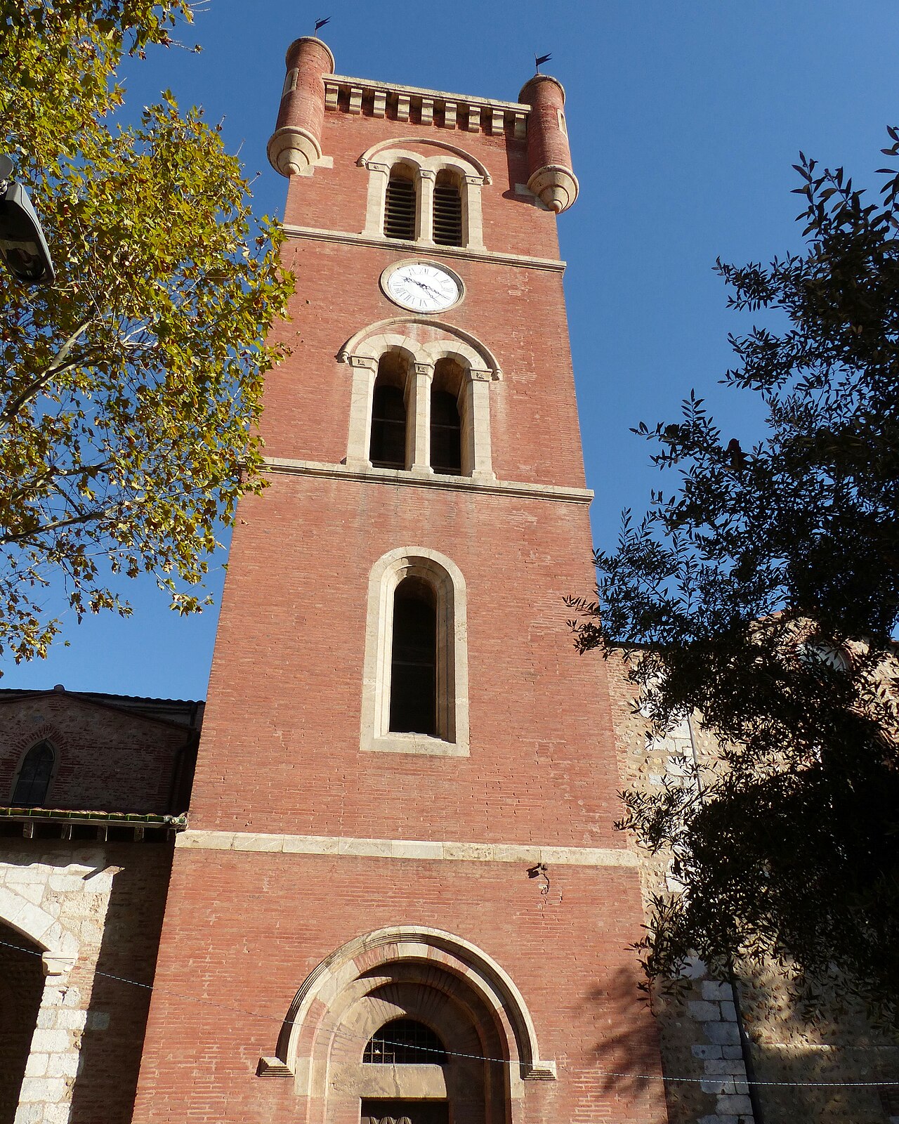 Clocher de l'église Saint-Jacques à Perpignan