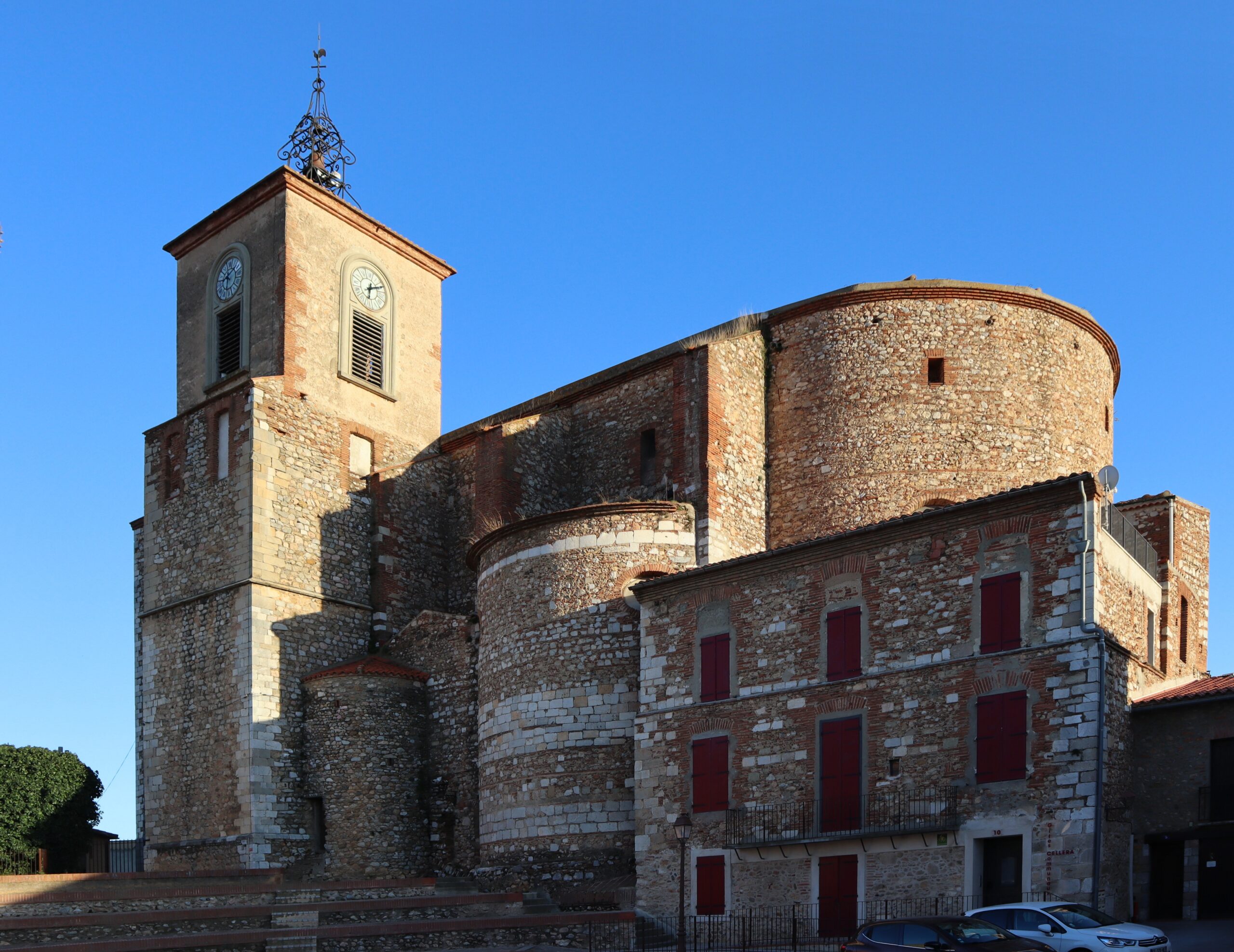 Église Notre-Dame de la Victoire à Thuir, vue depuis le nord-ouest
